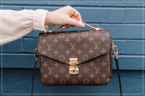 how to tell fake from real louis vuitton|louis vuitton counterfeit.